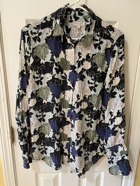 Equipment Femme Silk Floral Button Down Blouse S 🌿